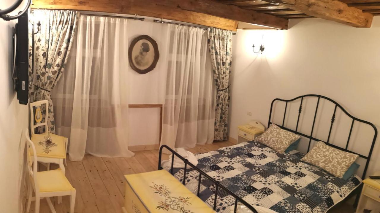 Ferienwohnung Crown Of Karolina Brașov Exterior foto