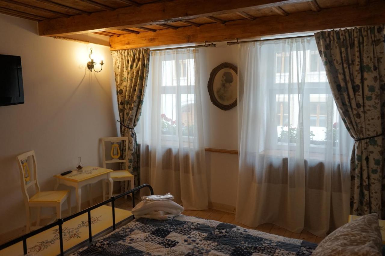Ferienwohnung Crown Of Karolina Brașov Exterior foto